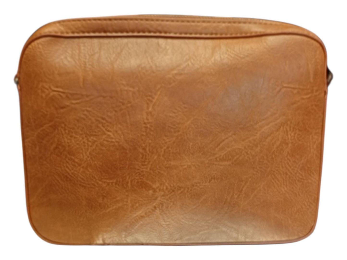 Borsa Artistica Dipinta a Mano – Il Re Leone & Nala | Accessorio Unico e Personalizzato *Descrizione:* 👜 *Borsa esclusiva dipinta a mano* Soggetto principale: *Simba e Nala*, gli iconici protagonisti del Re Leone, simbolo di amore e libertà. Ogni pezzo è *realizzato artigianalmente* con cura e passione, utilizzando *colori acrilici professionali* resistenti nel tempo, su base in *pelle o ecopelle di alta qualità