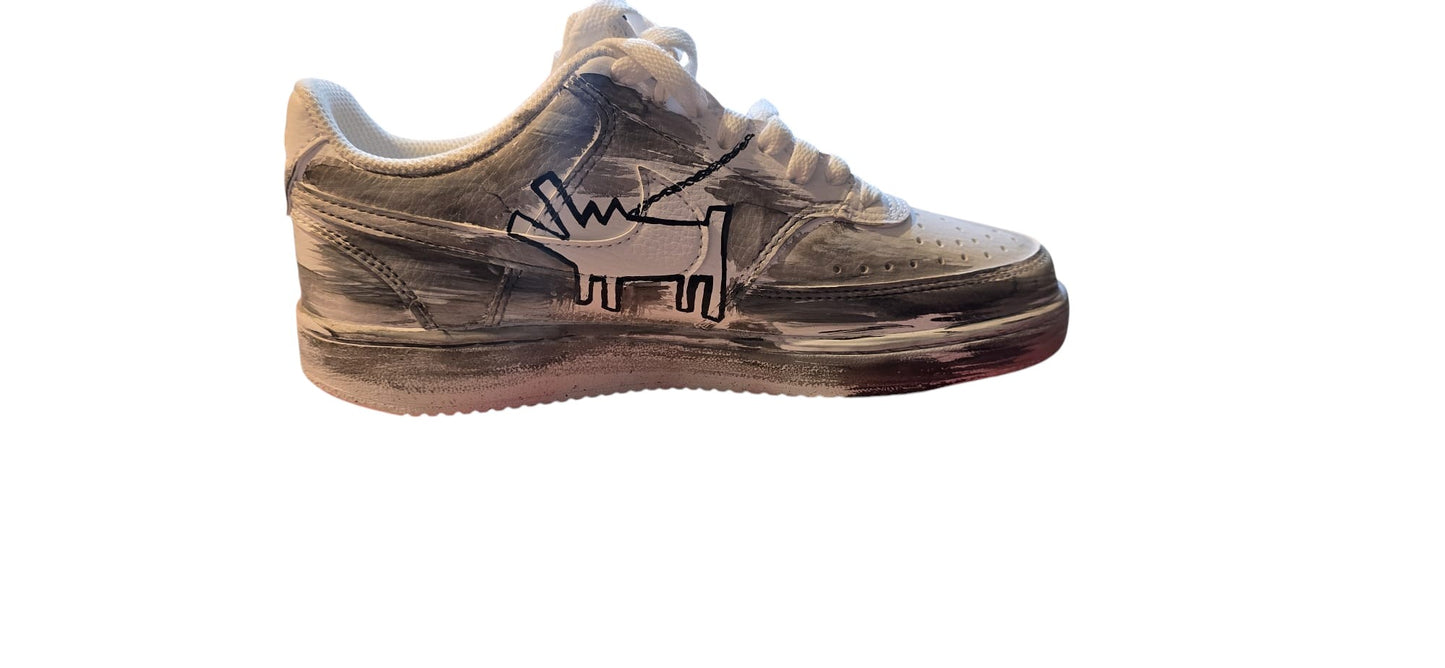Scarpe Nike Dipinte a Mano – Ispirate a Banksy