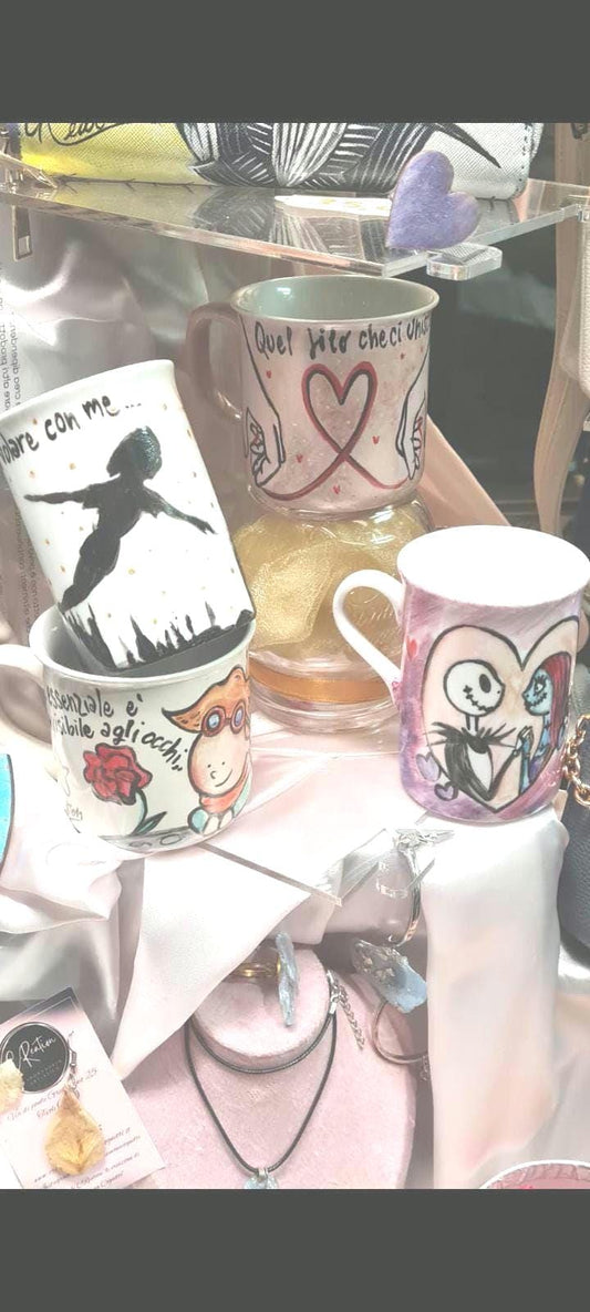 Tazze Dipinte a Mano – Personalizzabili con il Tuo Personaggio Preferito