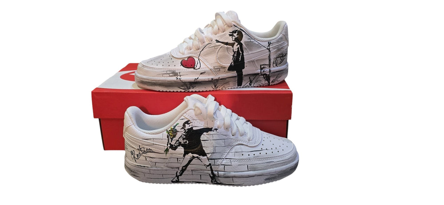 Scarpe Nike Dipinte a Mano – Ispirate a Banksy