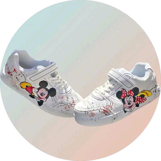 ❤️ Scarpe Bata Dipinte a Mano – Minnie &amp; Topolino 🎨👟 🧩 *Coordinabile su richiesta:* È possibile ordinare *un portafoglio , una borsa o un giacchetto perfettamente abbinato* con lo stesso stile e soggetto