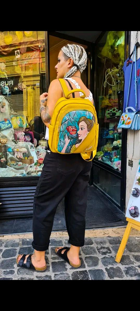 Handbemalter Rucksack „Belle“ Die Schöne und das Biest