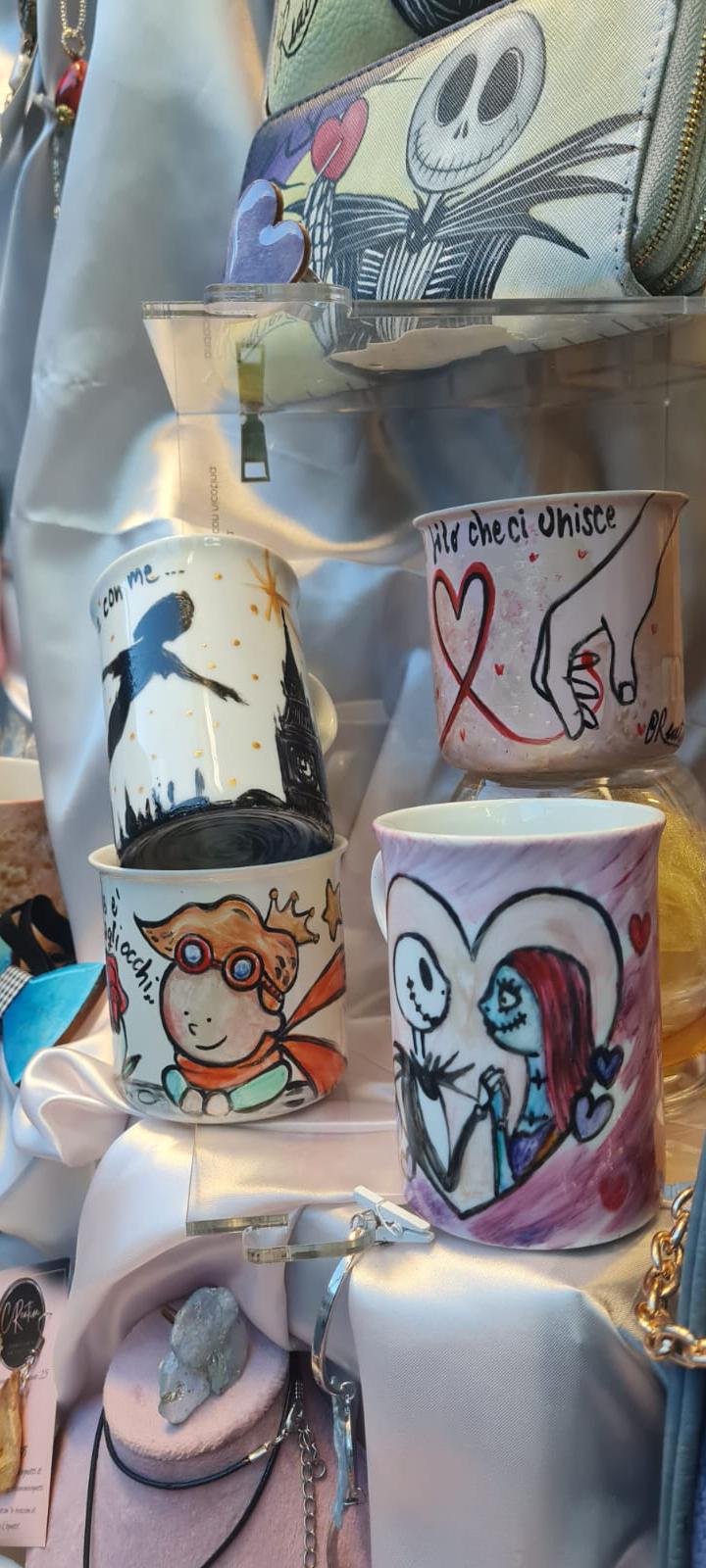 Tazze Dipinte a Mano – Personalizzabili con il Tuo Personaggio Preferito