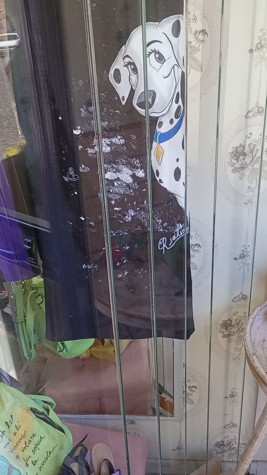 Vestito cagnolini dipinti a mano
