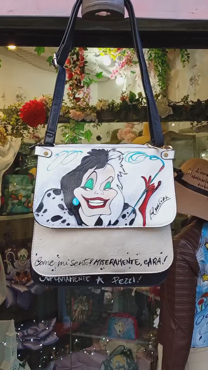 Borsa Dipinta a Mano con Crudelia De Mon – Accessorio Unico e Personalizzabile  – Handmade