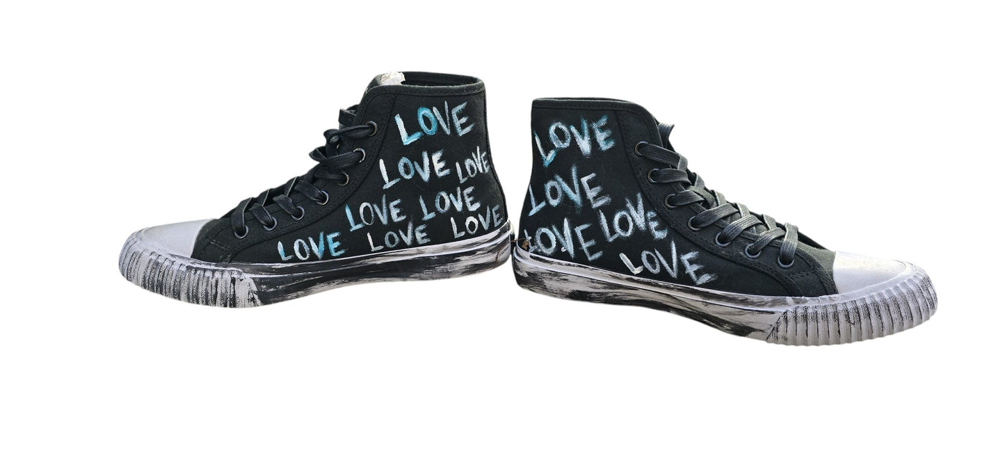 Scarpe Bata Dipinte a Mano – Snoopy (Peanuts Edition)
